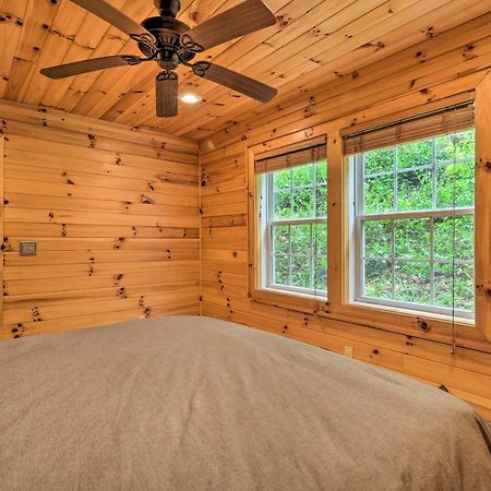 Cozy Boone Cabin With Deck Close To Downtown! المظهر الخارجي الصورة